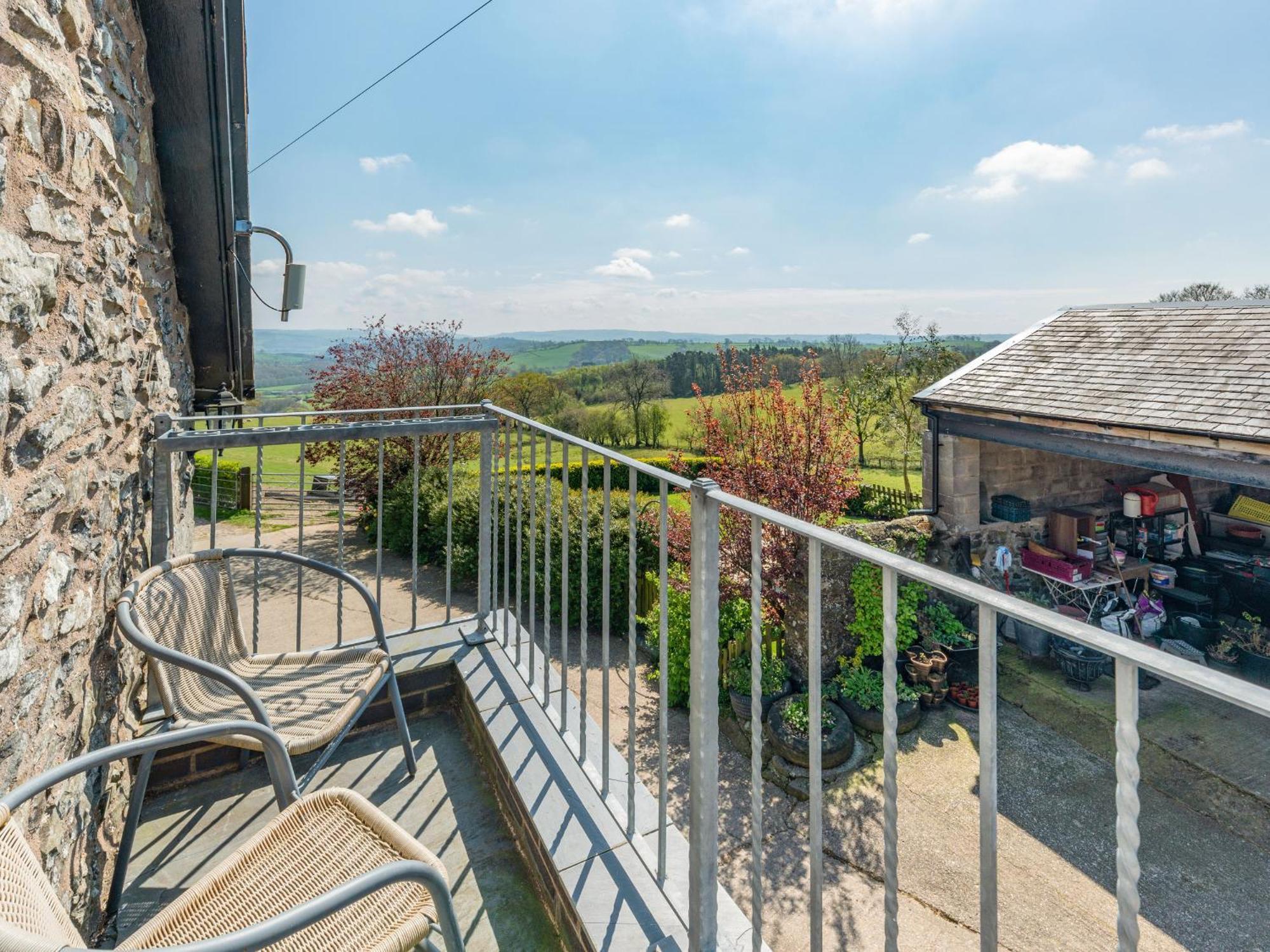 Halfen Granary Villa Pont-Robert Exterior photo